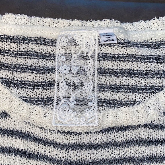 ULTRA RARE SADIE & SAGE KNIT TEE - Picture 4 of 5